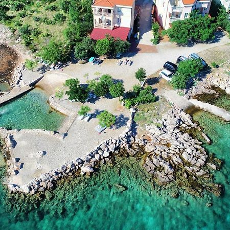 Ferienhaus Elena 카를로바크 외부 사진
