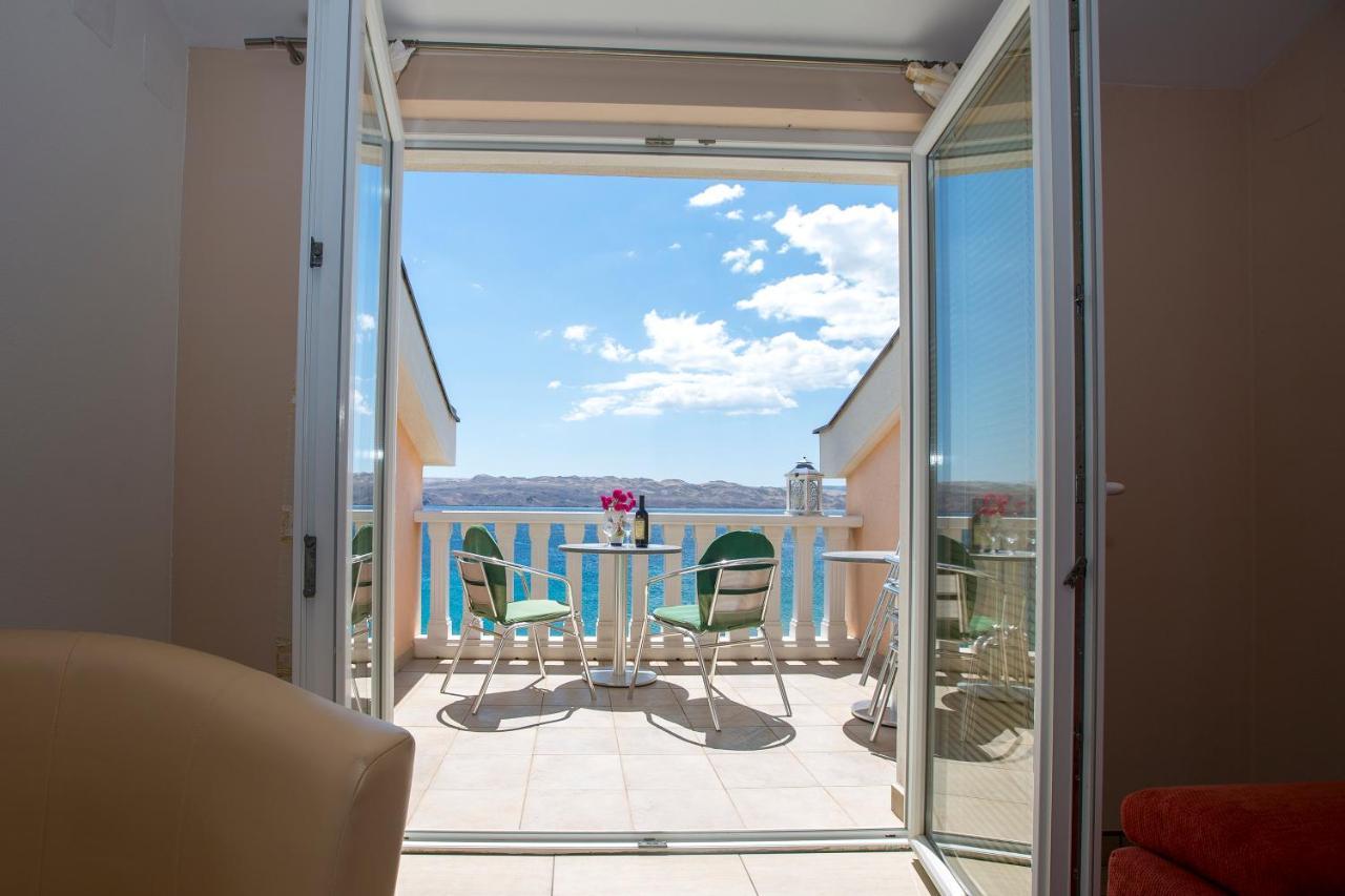 Ferienhaus Elena 카를로바크 외부 사진